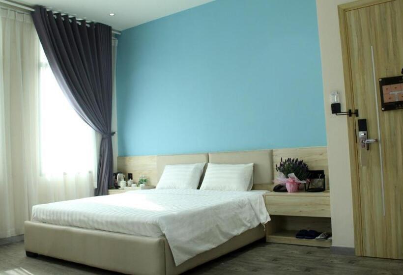 اتاق خانوادگی, Khách Sạn Phước Lộc Thọ 2   福禄寿