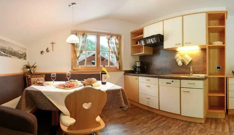 家族用アパートメント, B&b Appartments Cudlea