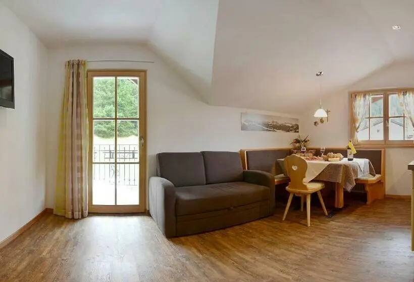 家族用アパートメント, B&b Appartments Cudlea