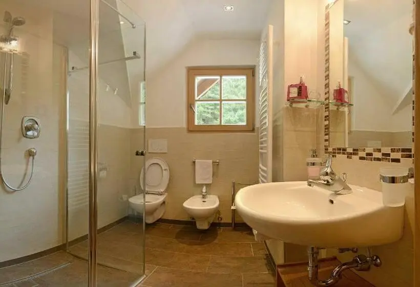 家族用アパートメント, B&b Appartments Cudlea