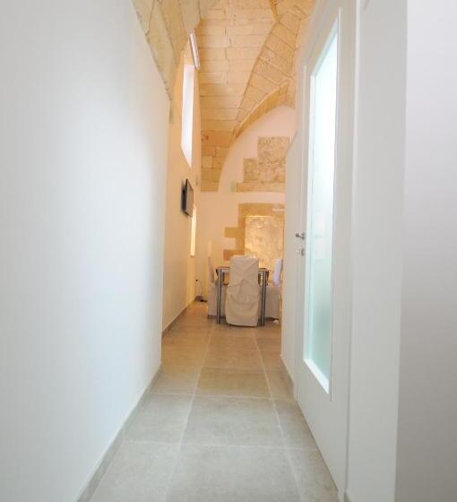 Студия Стандарт, B&b Corte Regina Esther