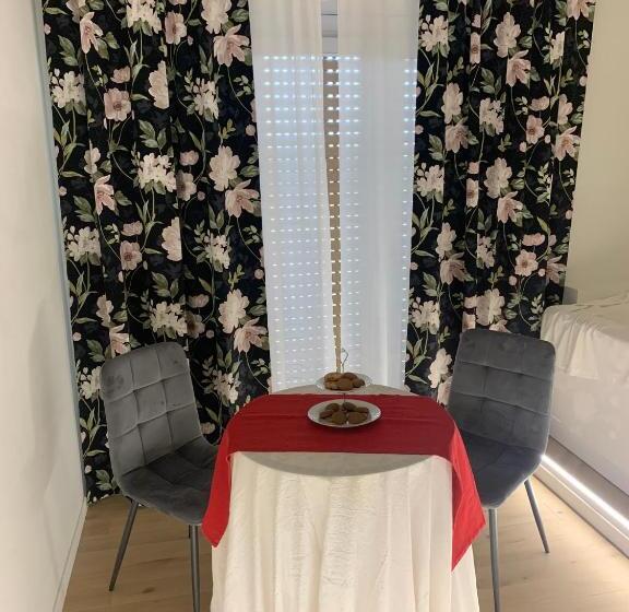 سوئیت با وان آب گرم, Caos Calmo