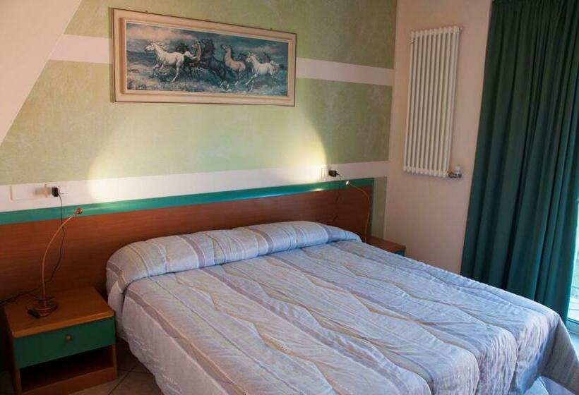 اتاق استاندارد, Villa Chiara