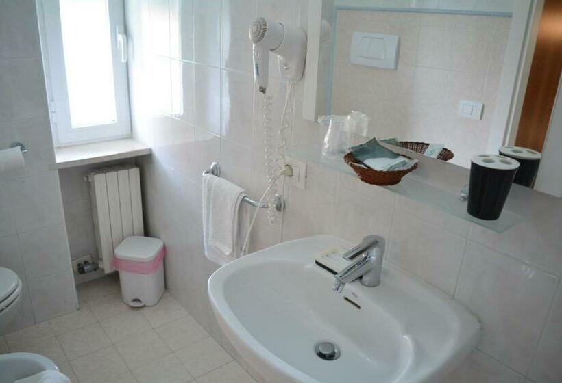 اتاق استاندارد, Villa Chiara