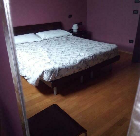 标准间, Albergo Delle Industrie