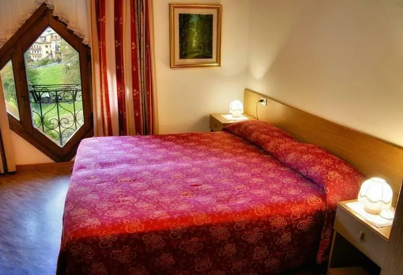 Standard Kolmen Hengen Huone, Albergo Miramonti