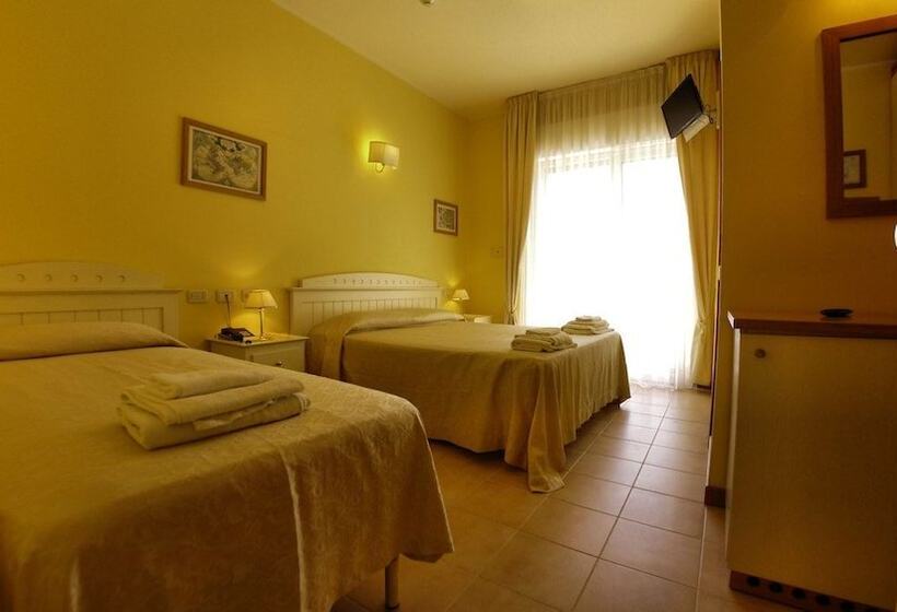 펜트하우스 룸, Alessandra