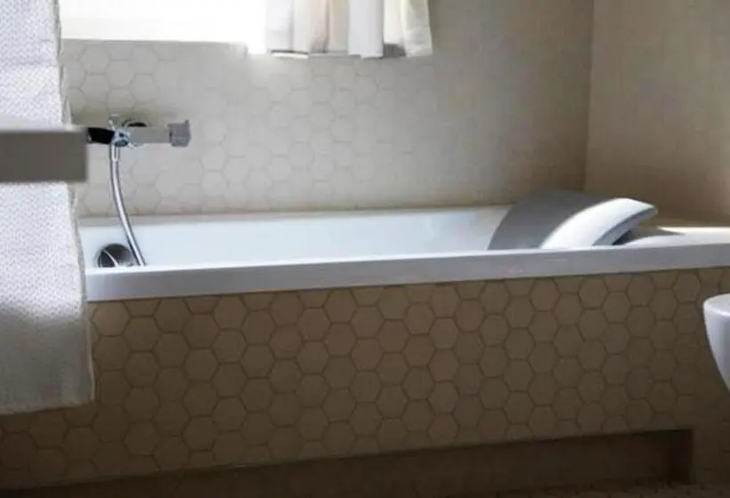 Superior room with lake view, Arancioamaro