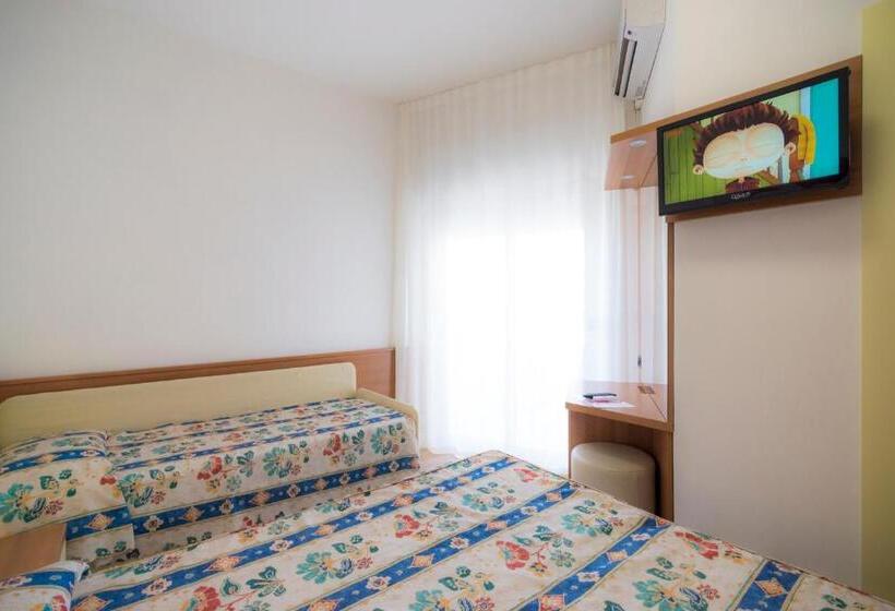 Familienzimmer seitl. Meerblick, Continental