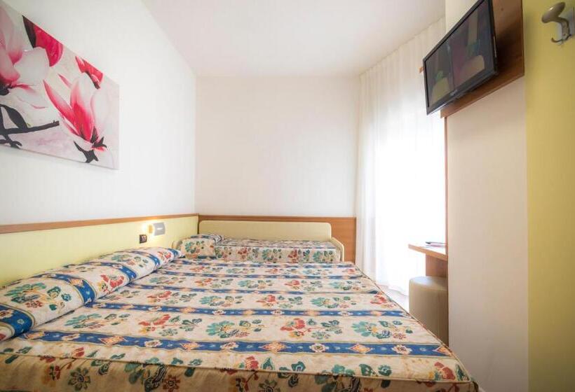 Familienzimmer seitl. Meerblick, Continental