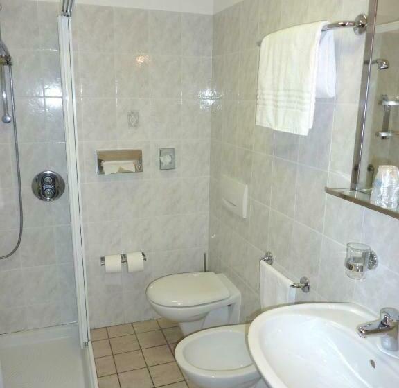 חדר סטנדרט יחיד, Del Fiume