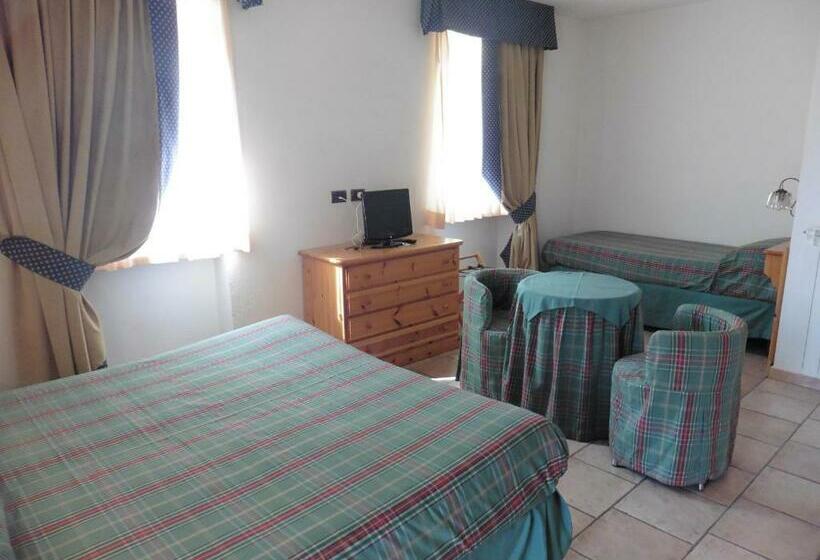 חדר משפחתי, Mont Nery