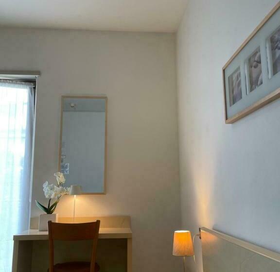 غرفة أساسية, Pensione Ornella