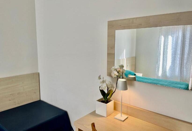 غرفة قياسية, Pensione Ornella