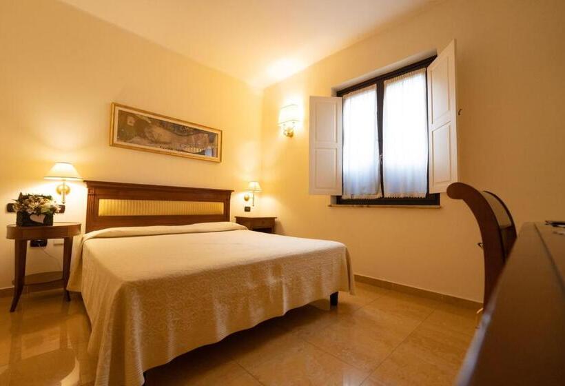 Номер Стандарт, Ristorante Vecchia Vibo