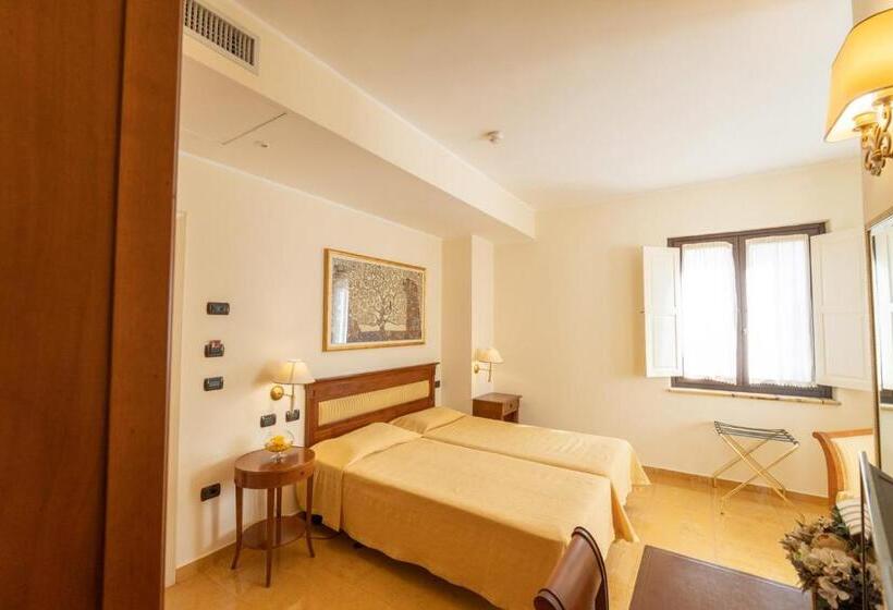 Номер Стандарт, Ristorante Vecchia Vibo