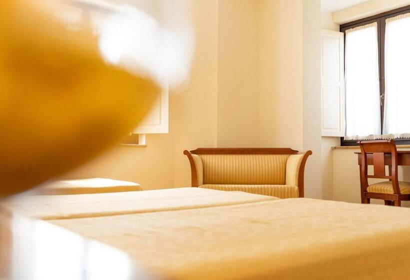 Номер Стандарт Трехместный, Ristorante Vecchia Vibo