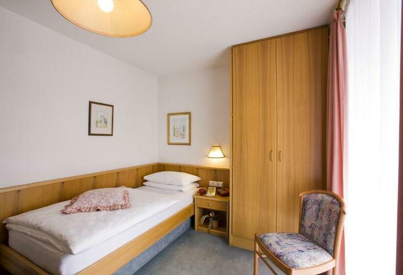 스탠다드 싱글 룸, Sport