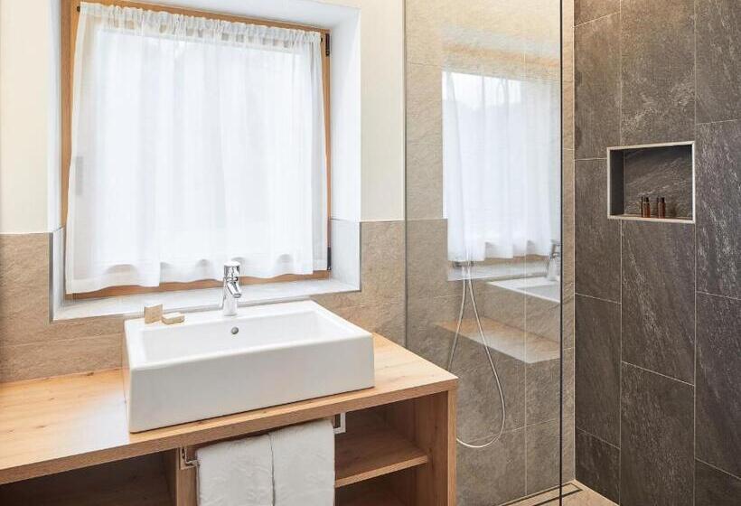 발코니 디럭스 룸, Sport