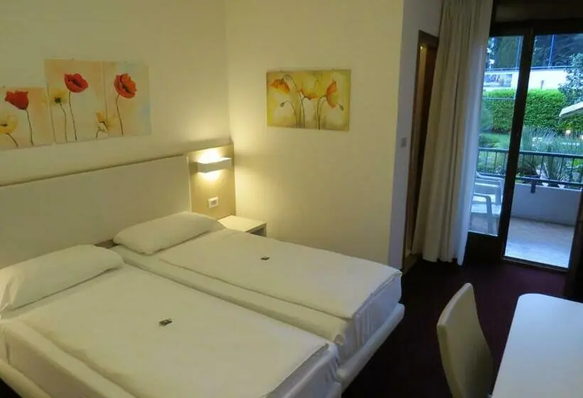 اتاق استاندارد با بالکن, Villa Claudia