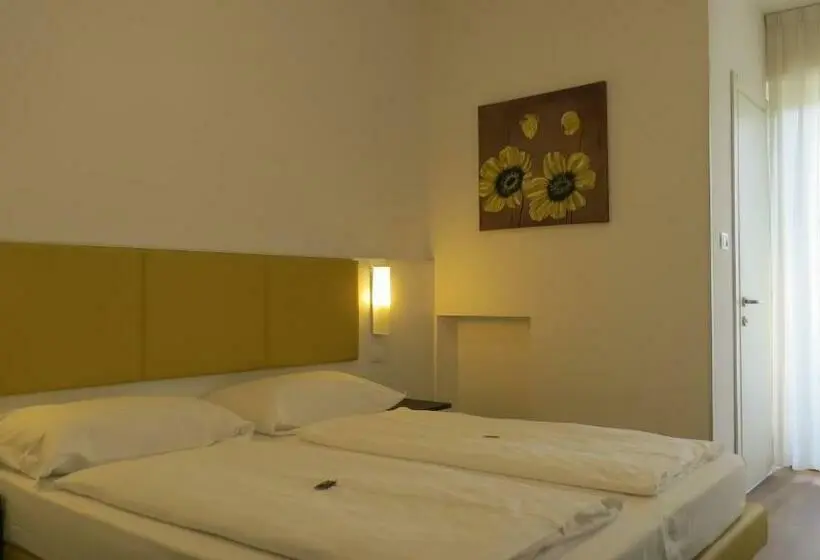 اتاق استاندارد با بالکن, Villa Claudia