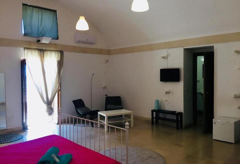 חדר משפחתי דלוקס, Ostello Della Gioventù   Il Castello