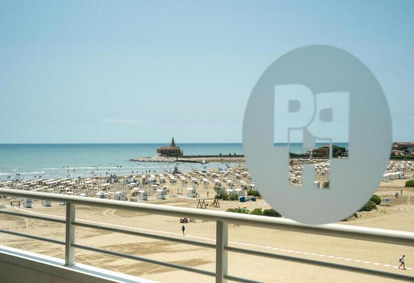 חדר דלוקס צדדי נוף לים, Park Hotel Pineta