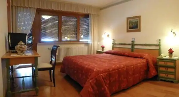 Perhehuone, Parkhotel Fedora