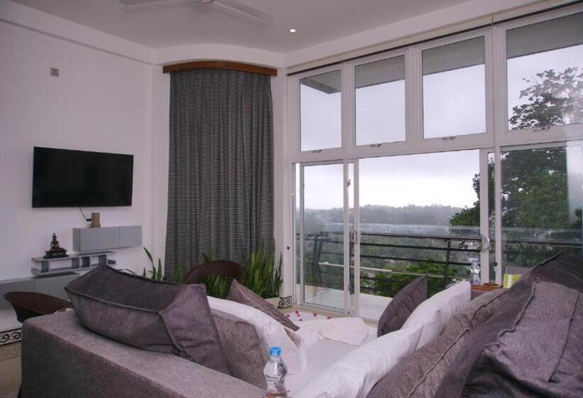 Chambre Supérieure Lit King Size, Fortview International