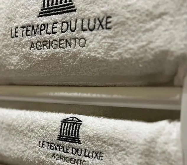 اتاق لوکس با بالکن, Le Temple Du Luxe
