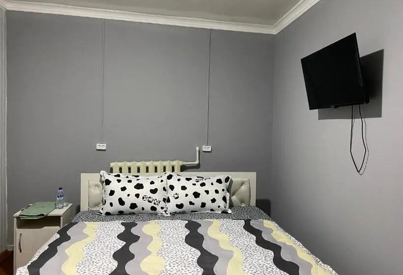 Quarto Economy, Central Park Hostel