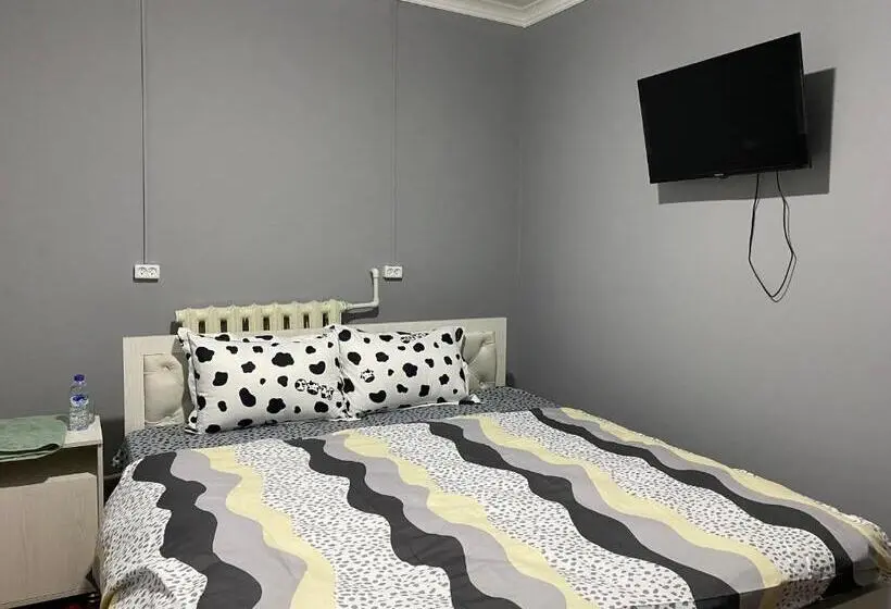 Quarto Economy, Central Park Hostel