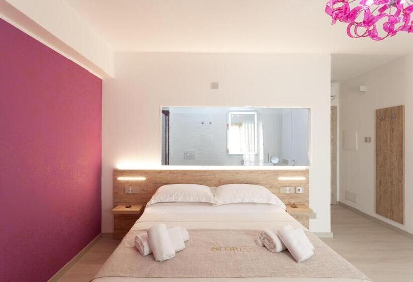 スーペリアールーム, Glorian