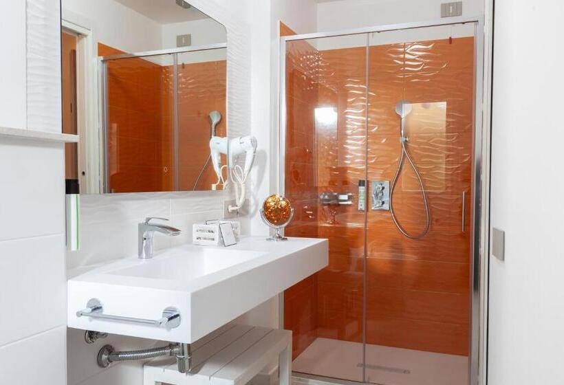 スタンダードルーム, Glorian