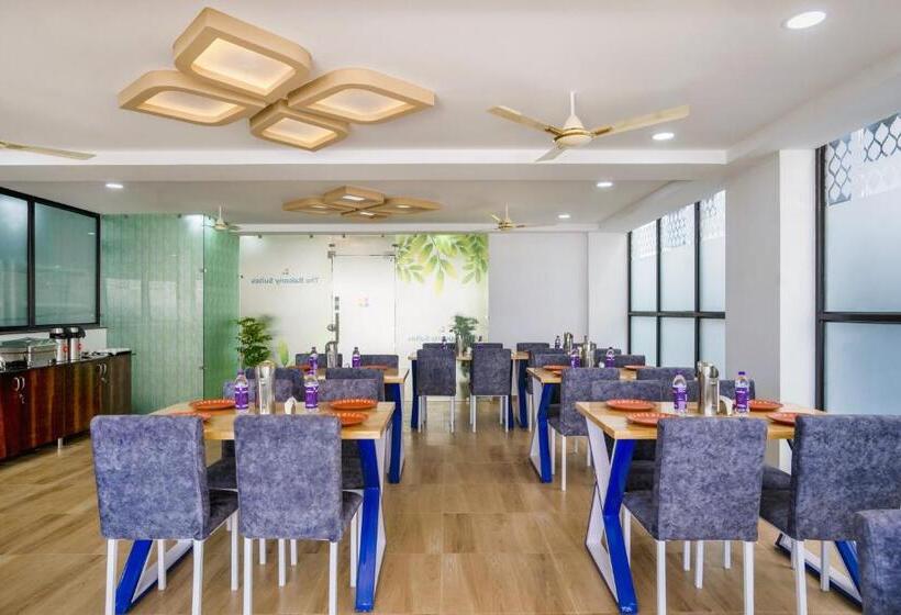 Номер Deluxe, The Balcony Suites