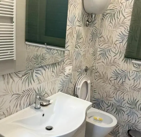 スタンダード４人部屋, Guest House  In Piazzetta