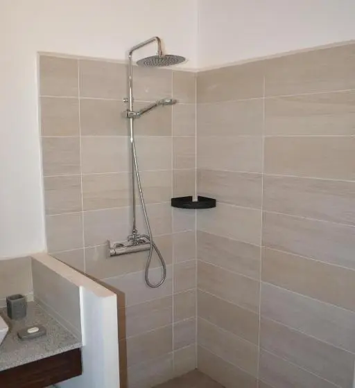 اتاق استاندارد با چشمانداز, Kily House