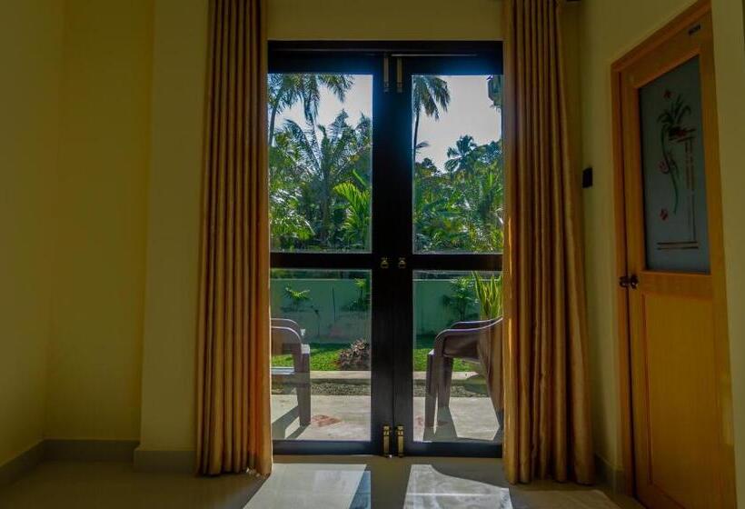 ファミリールーム, Three Lines