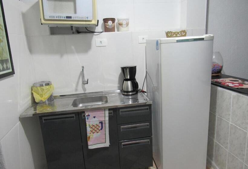 اتاق کلاسیک چهارنفره, Hostel Brasil Gru