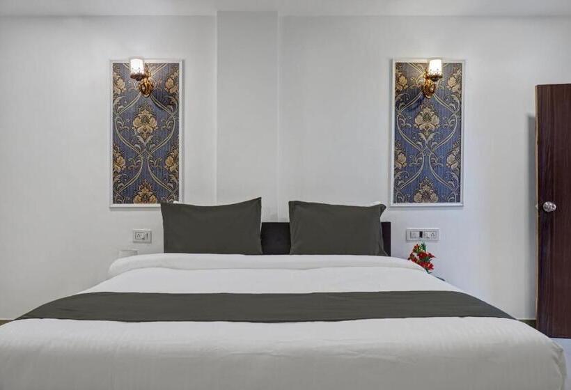 Classic Kolmen Hengen Huone, Collection O Atharva Executive