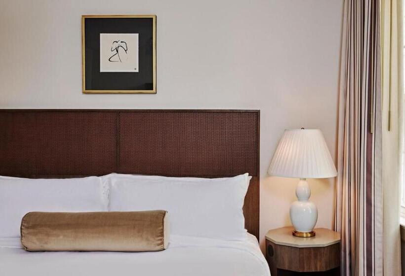 Deluxe Suite King Bed, Granada Midtown