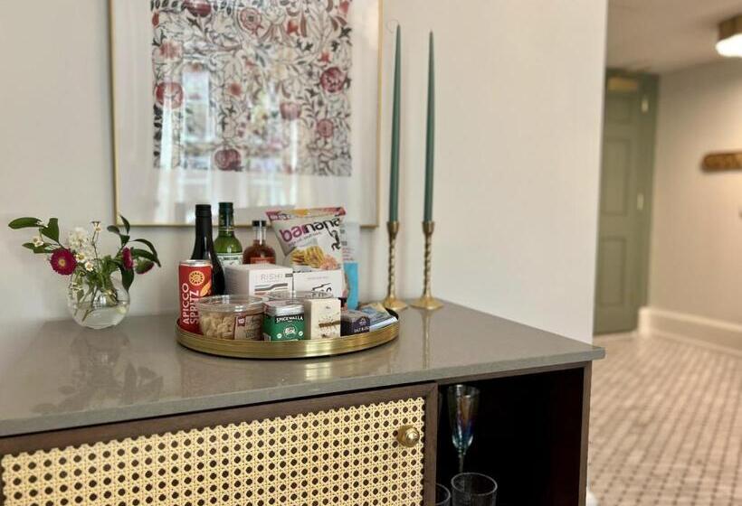 اتاق استاندارد برای معلولان, Granada Midtown