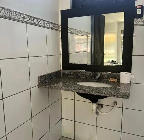 اتاق استاندارد چهار تخته, Pousada Aguas Quentes