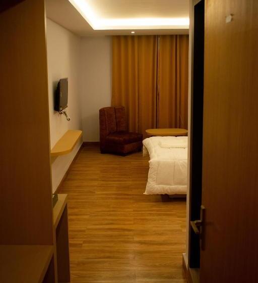 带大床的豪华间, The Grand Ark