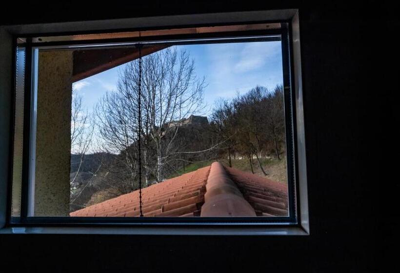 Номер Стандарт, Monte Moro Gavi B&b