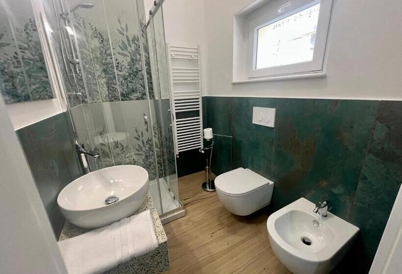 اتاق لوکس, Affittacamere Il Teatro