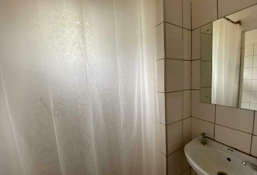 스탠다드 룸, Blend Lodge And Kitchen   Pakachere