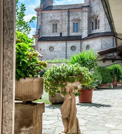 Четырехместный Номер Стандарт, Al Lunario