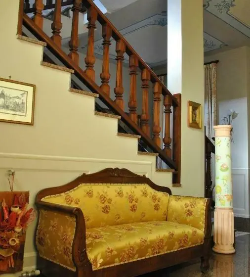 Standard-huone, Al Lunario