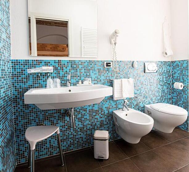 اتاق استاندارد سه نفره, Antico Borgo Chieti